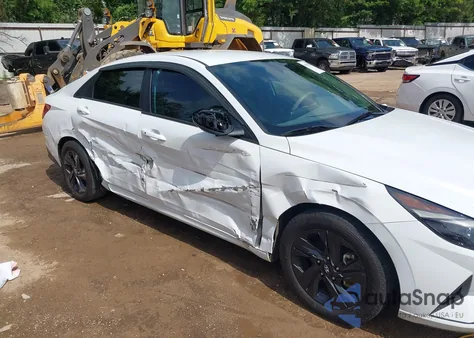 2021 Hyundai Elantra Sel from USA, damaged, VIN 5NPLM4AG1MH003700